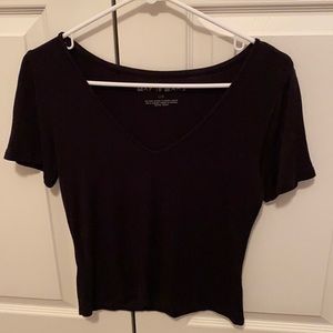 Black V-neck crop top